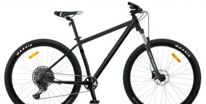 Classic X10 27,5 kalnų dviratis iš šono